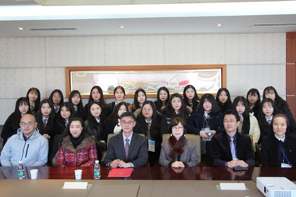 韩国博文女子高中代表团来访我校
